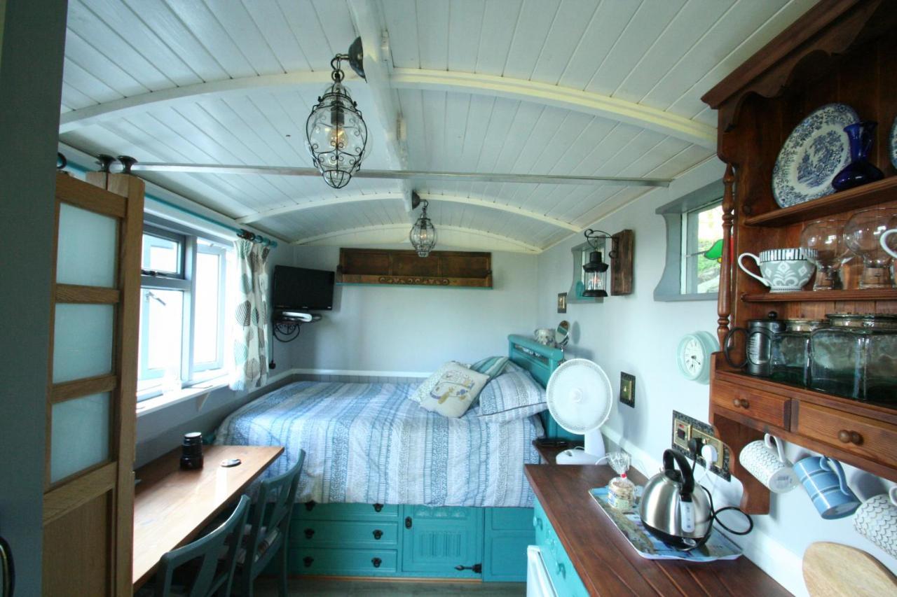 Bronllys Farm Coastal Self-Catering Appartement Llanelli Buitenkant foto