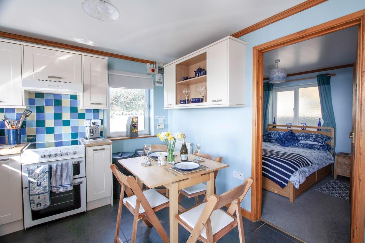 Bronllys Farm Coastal Self-Catering Appartement Llanelli Buitenkant foto