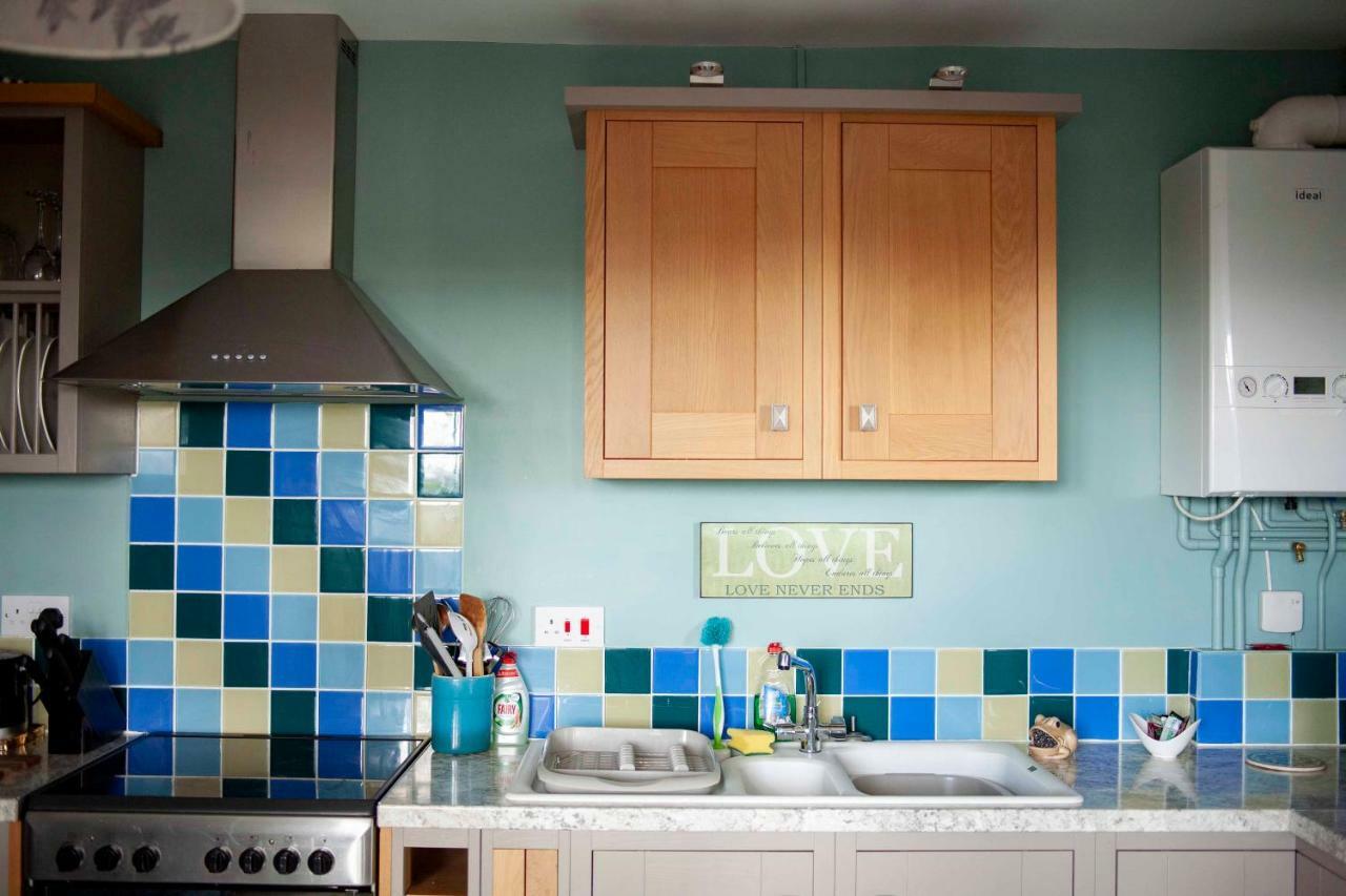 Bronllys Farm Coastal Self-Catering Appartement Llanelli Buitenkant foto